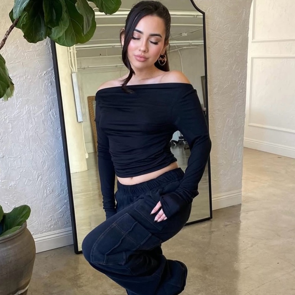 Dulcetmia Open Back Long Sleeve Top